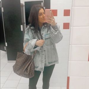 Meet your Posher, Ash